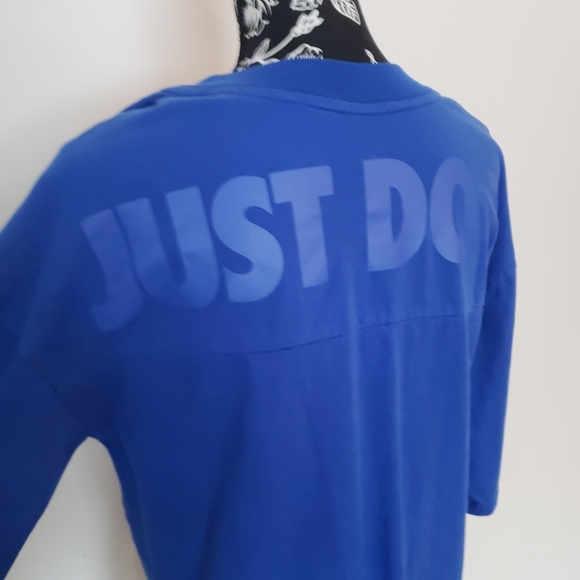 Nike - Picture 2 of 7